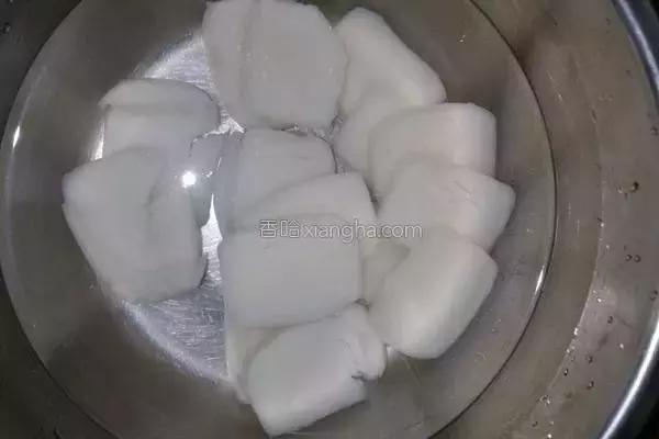 清油和牛油哪个好吃_经典火锅食谱_火锅做法大全